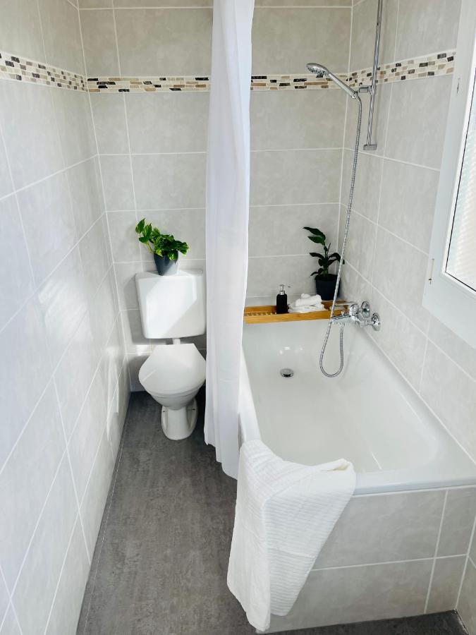-The Urbanist- Lakeview Free Parking 2Bd Fast Wifi Oberhofen Kültér fotó